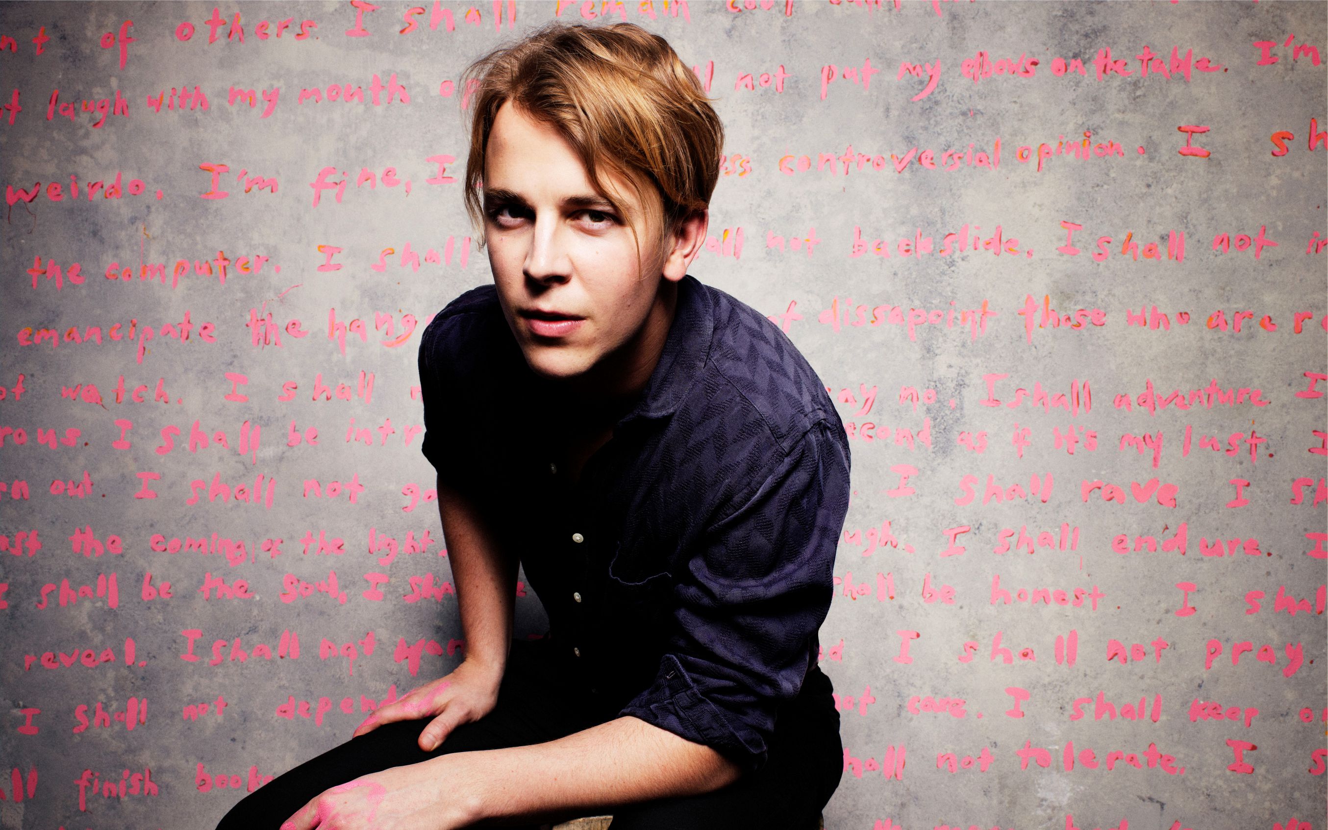 Том одел. Том Оделл в молодости. Том Оделл 2021. Tom Odell 2016. Лицо певицы Tom Odell.