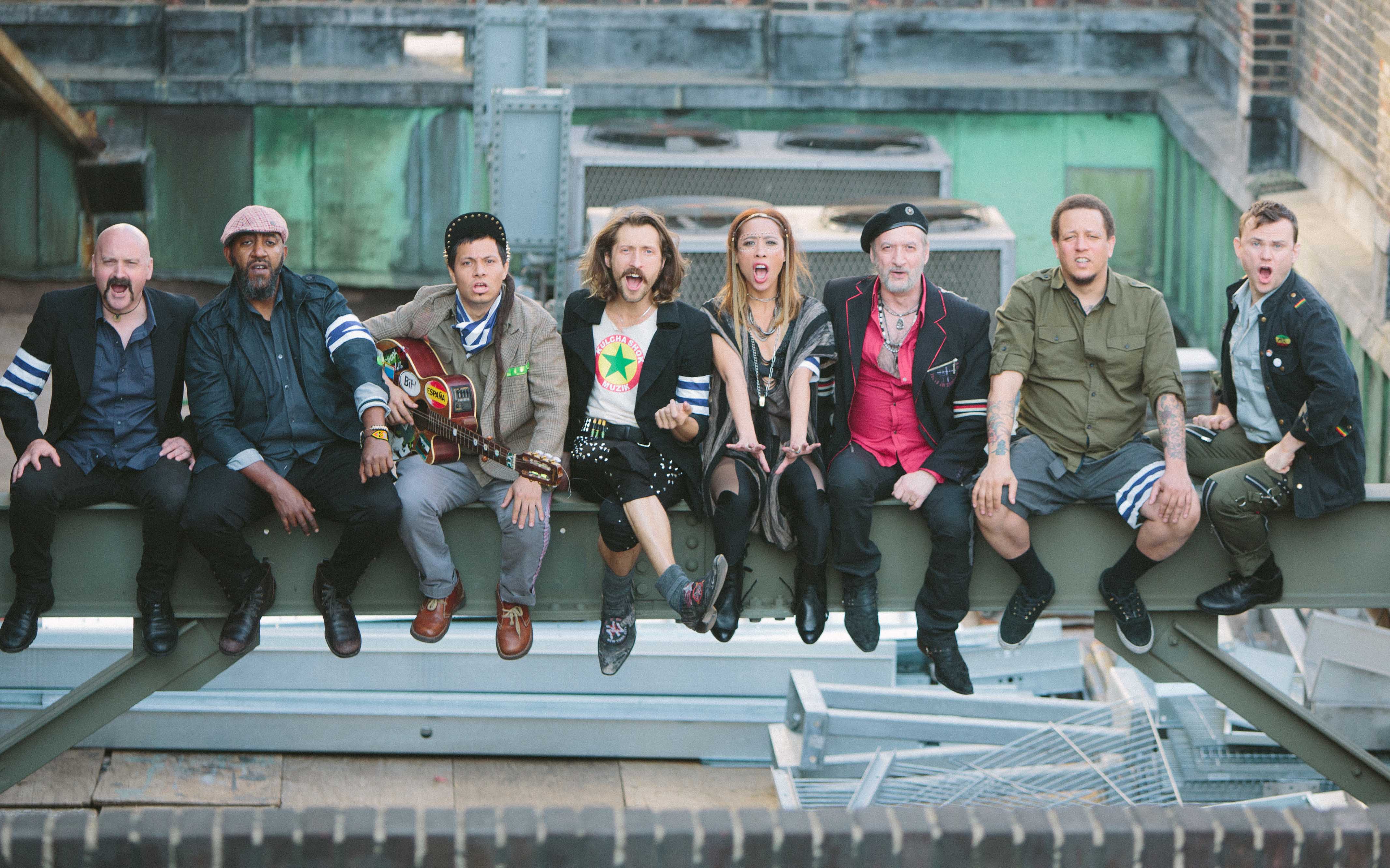 Gogol Bordello den Atelier