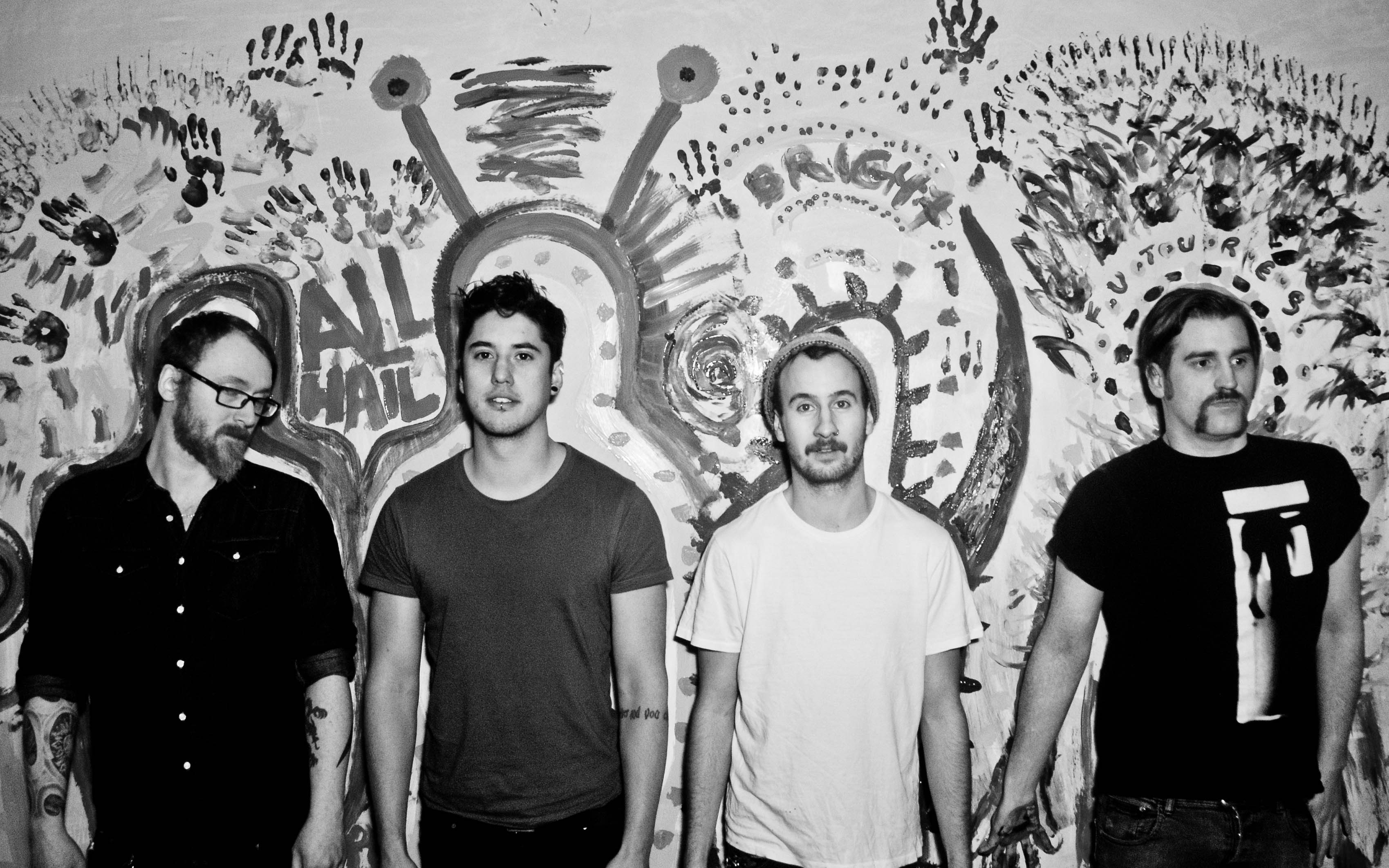 And So I Watch You From Afar den Atelier