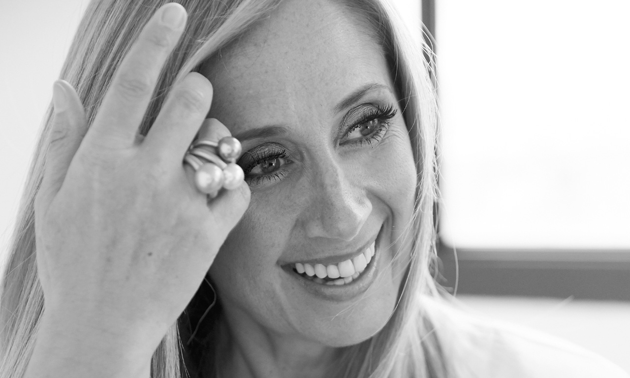 LARA FABIAN